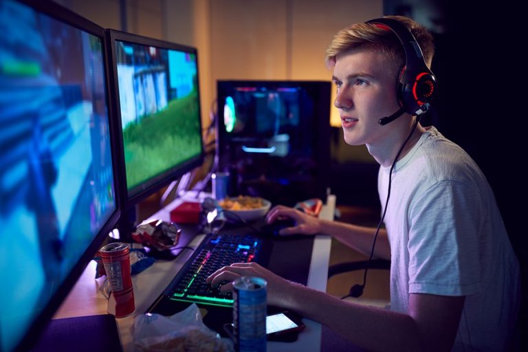 Inside the Life of Pro Gamers: Fame, Pressure, and the Grind