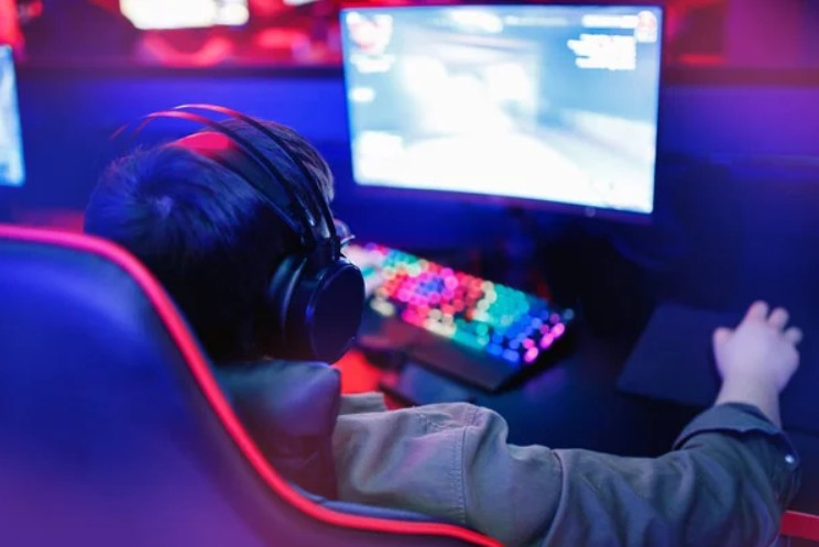 How Online Gaming Connects People Across The World